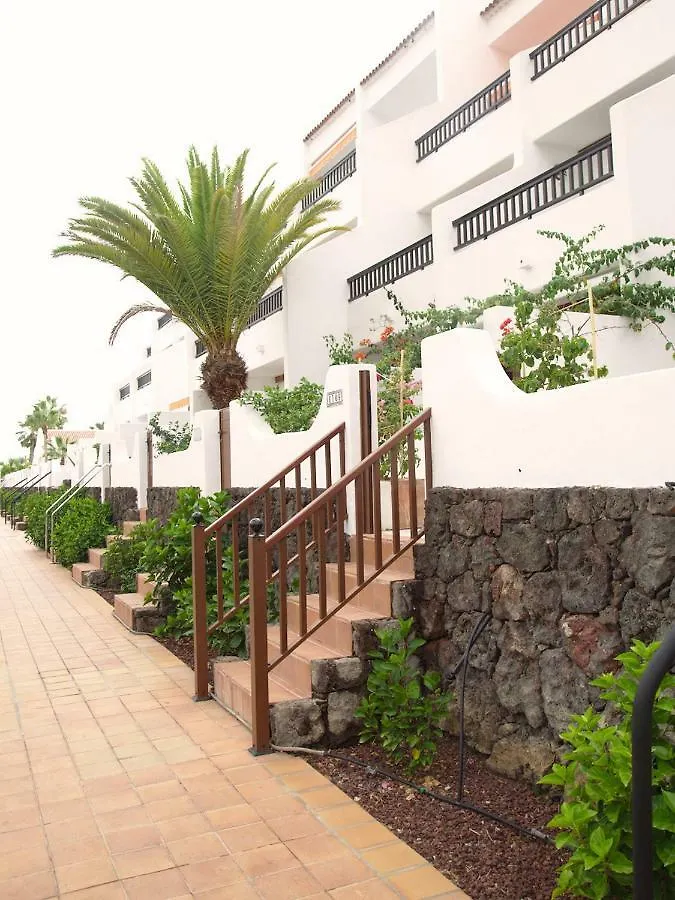 2 Min Walk To Beach - Private Solarium Bungalow Costa Adeje  0*, Costa Adeje (Tenerife)